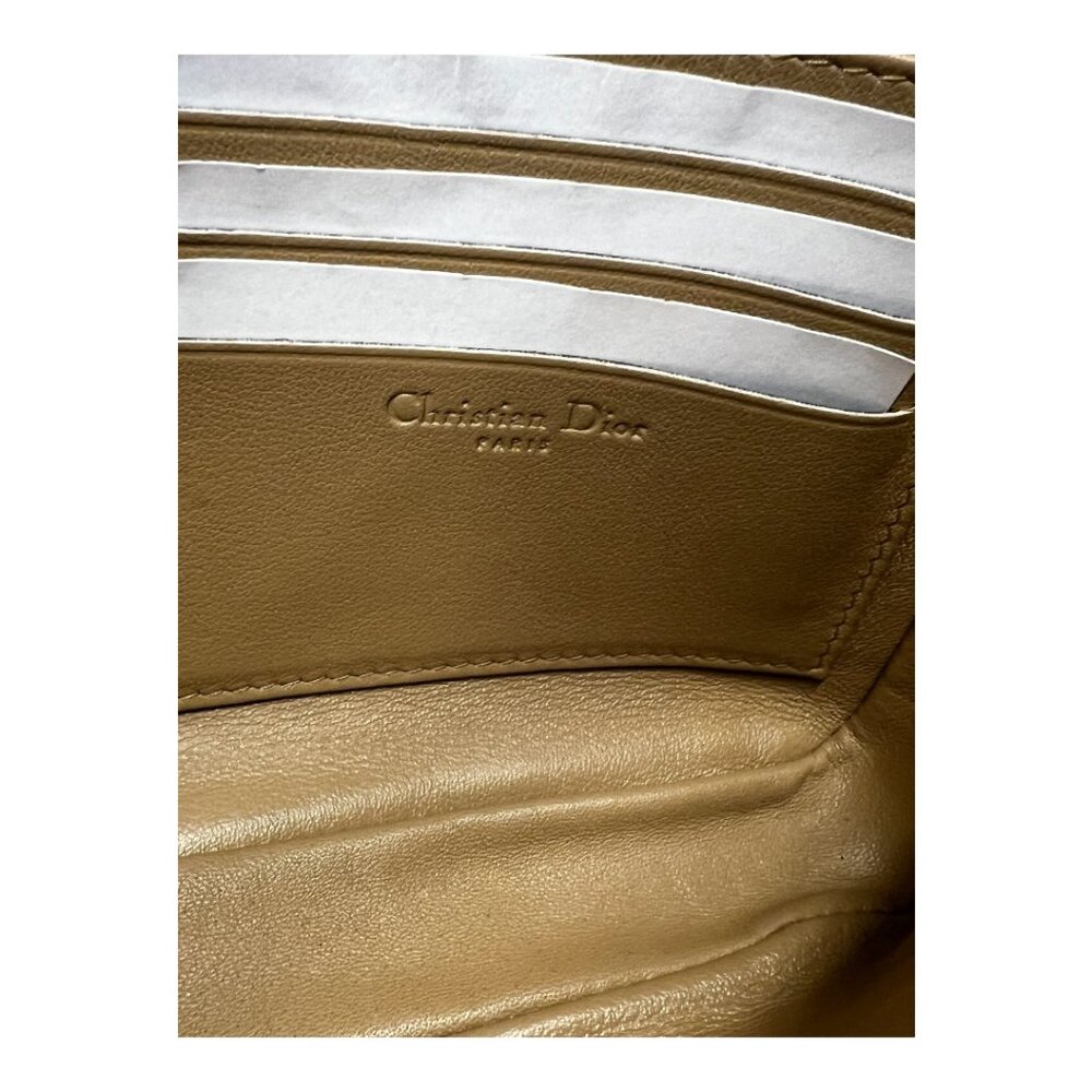 Christian Dior Cream Patent Leather Lock Bag - Picture 6 of 11